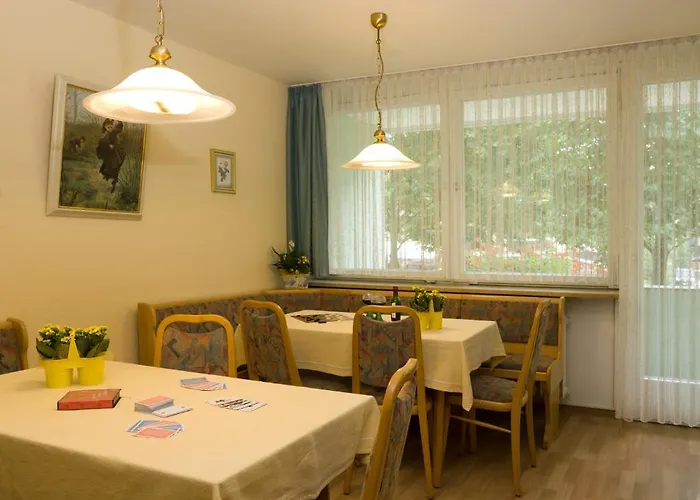 Zentral-hotel Hotel 3*